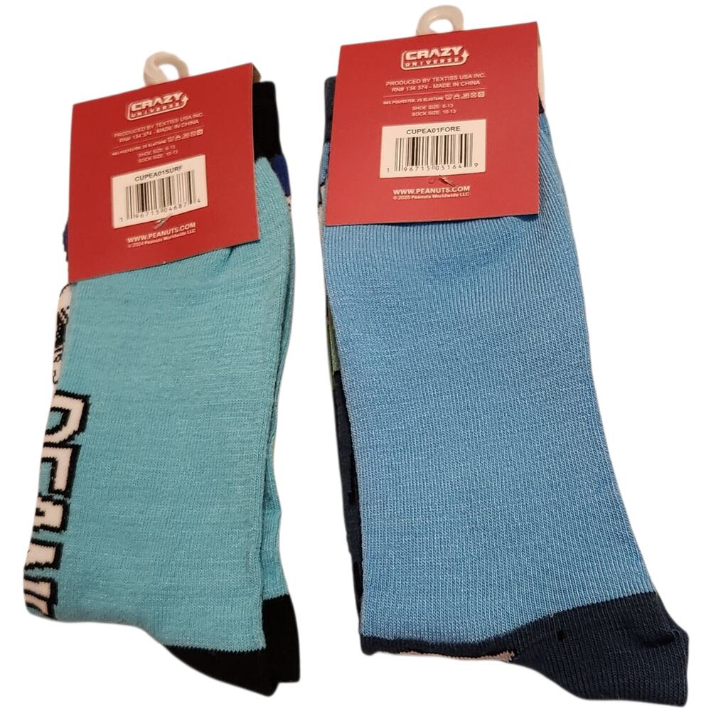 Crazy Universe Peanuts Snoopy Charlie Brown 2 Pairs‎ Crew Socks NWT - Picture 2 of 2